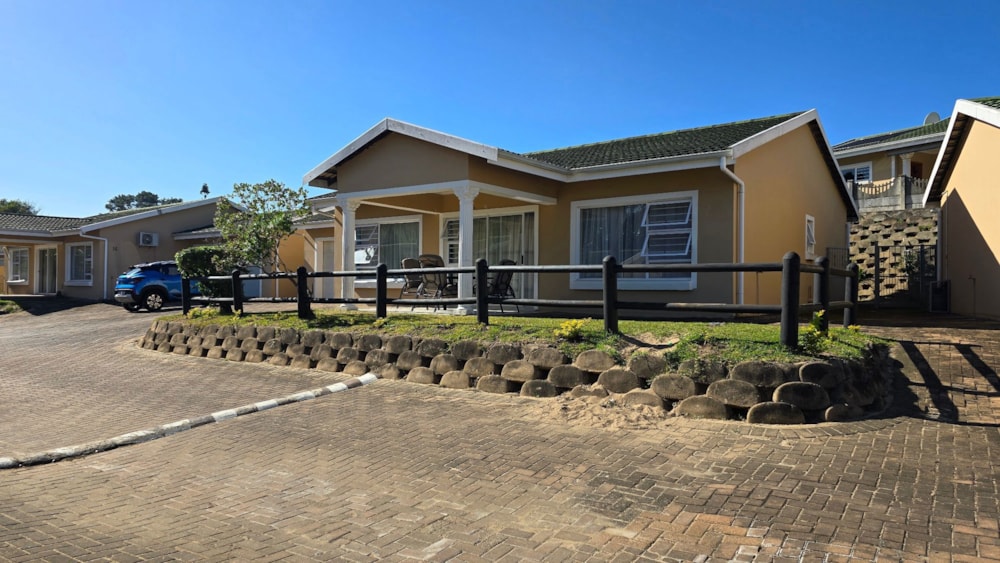 Townhouse for sale in Uvongo - 1PSH1666440 Townhouse for sale in Uvongo - 1PSH1666440