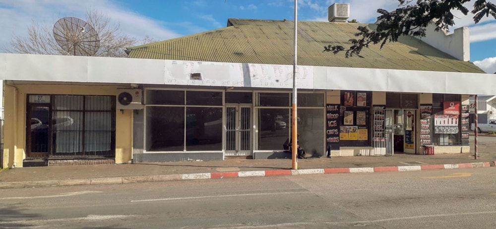 Commercial Building sold in Oudtshoorn Central - 1OU1663781 Commercial Building sold in Oudtshoorn Central - 1OU1663781