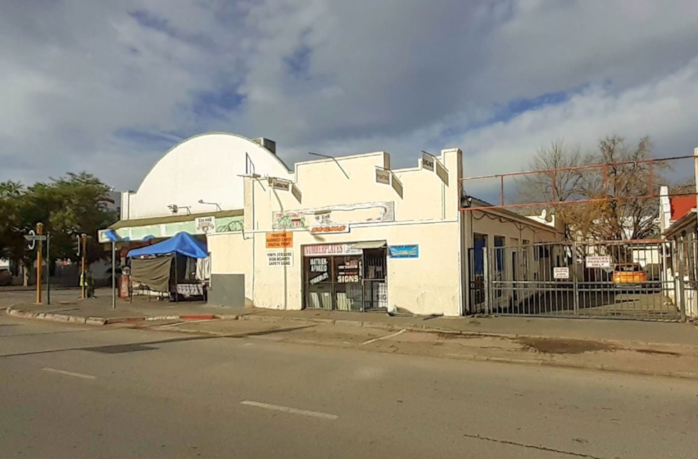 Commercial Building sold in Oudtshoorn Central - 1OU1663781 Commercial Building sold in Oudtshoorn Central - 1OU1663781