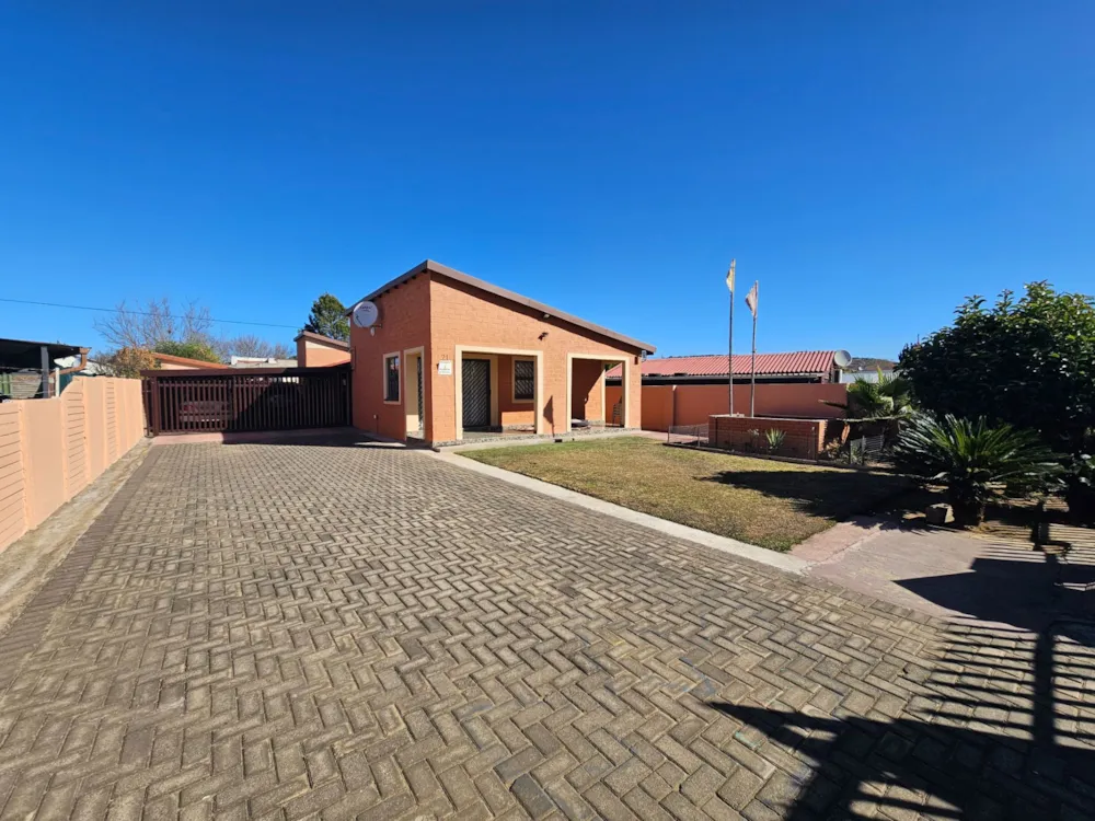 House for sale in Fernwood, Newcastle - 1NW1664650 House for sale in Fernwood, Newcastle - 1NW1664650