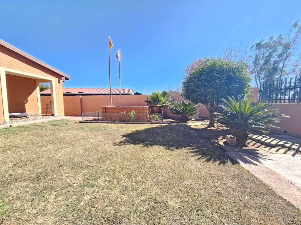 House for sale in Fernwood, Newcastle - 1NW1664650 House for sale in Fernwood, Newcastle - 1NW1664650