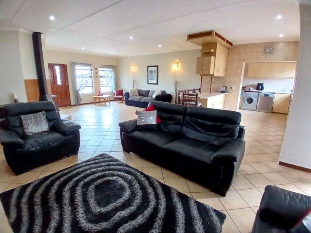 Security estate home sold in Oudtshoorn - 1OU1664114 Security estate home sold in Oudtshoorn - 1OU1664114