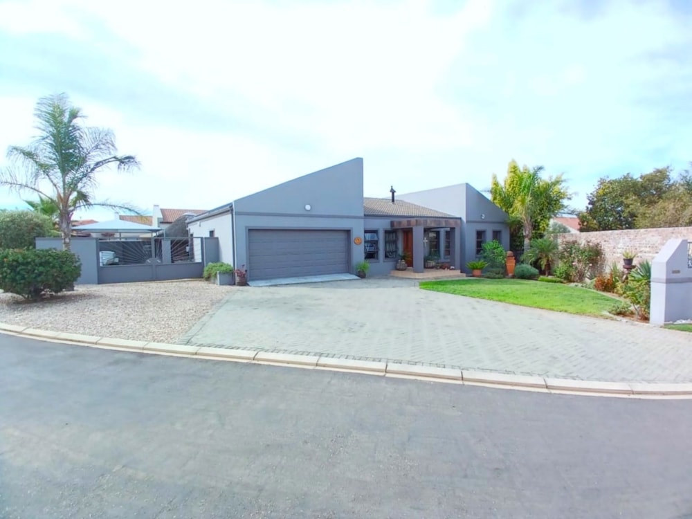 Security estate home sold in Oudtshoorn - 1OU1664114 Security estate home sold in Oudtshoorn - 1OU1664114