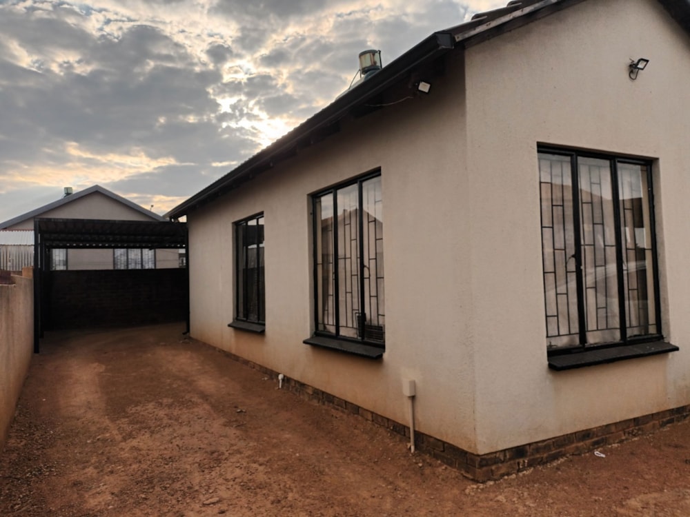 House for sale in Soshanguve East - PT1664024