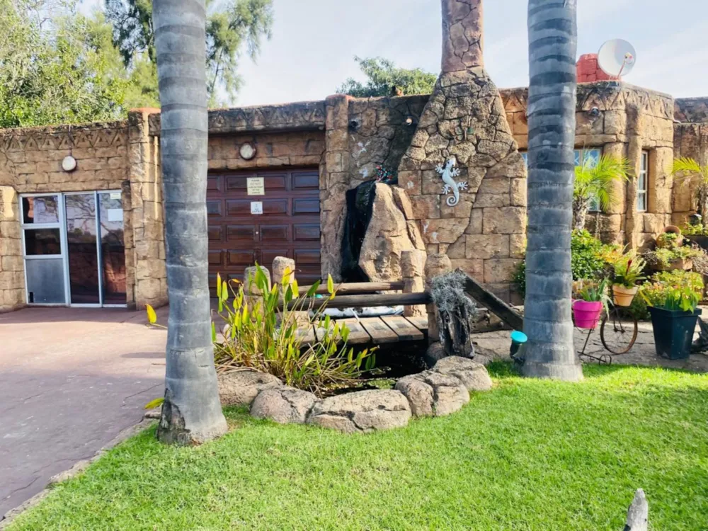 Bed & breakfast for sale in Fort Gale - 1MH1664262