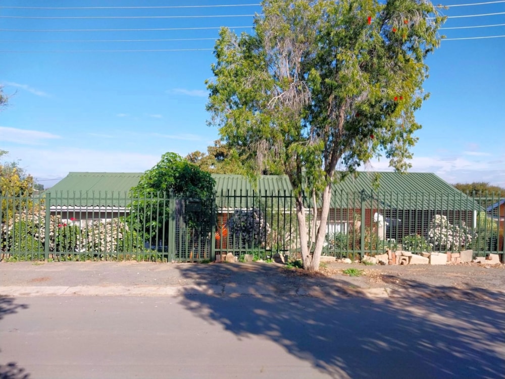 House sold in Oudtshoorn North - 1OU1664204 House sold in Oudtshoorn North - 1OU1664204