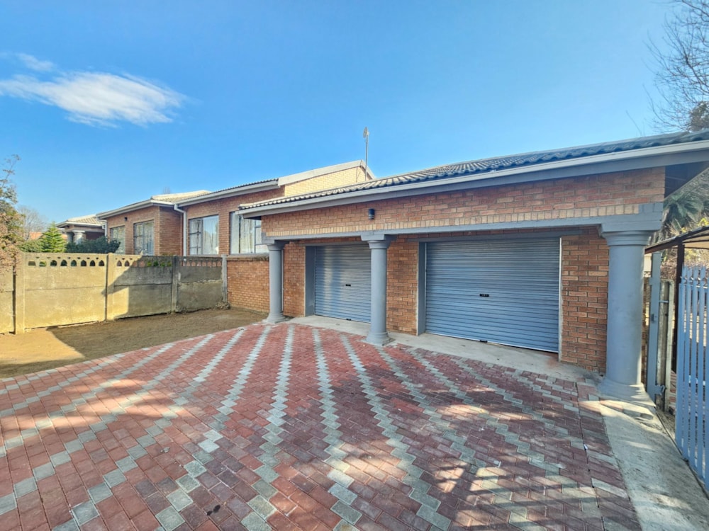 House for sale in Arbor Park, Newcastle - 1NW1664255