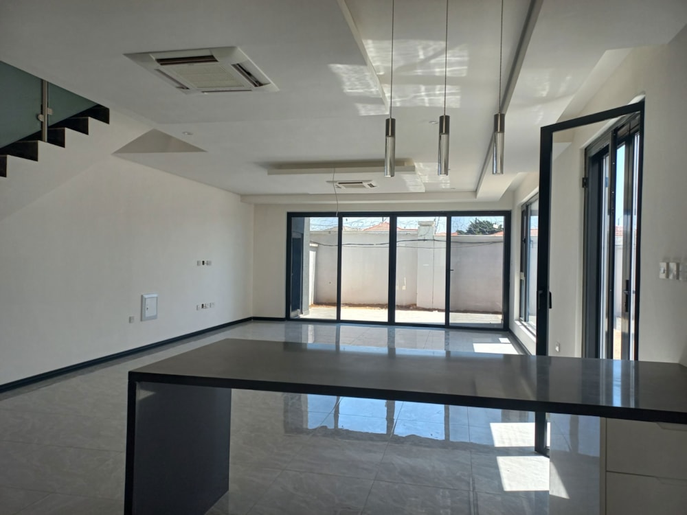 Townhouse let in Block 10, Botswana - 3BO1690086 Townhouse let in Block 10, Botswana - 3BO1690086