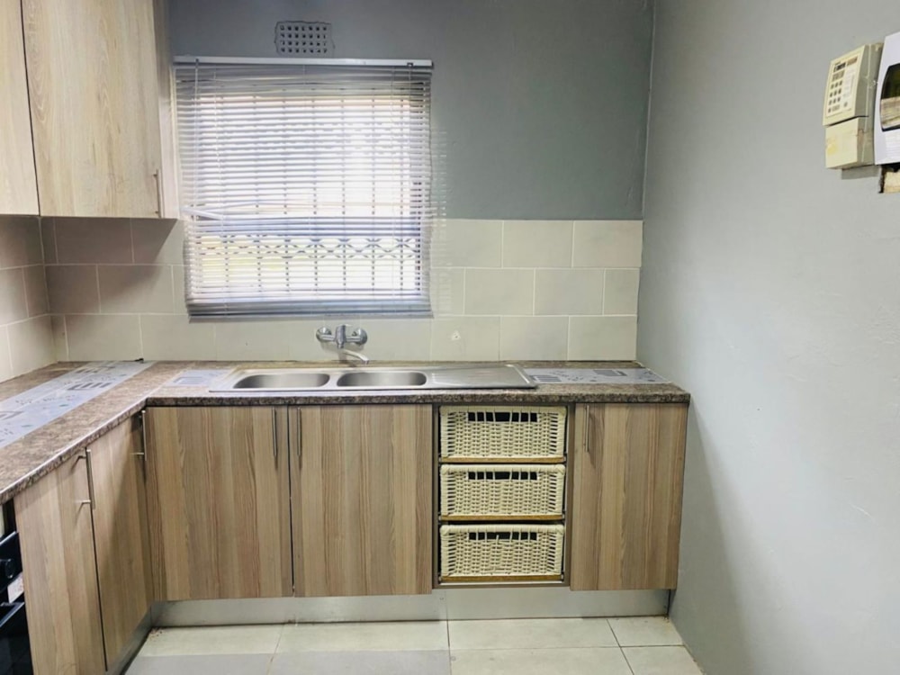House sold in Mthatha Central - 1MH1664450 House sold in Mthatha Central - 1MH1664450