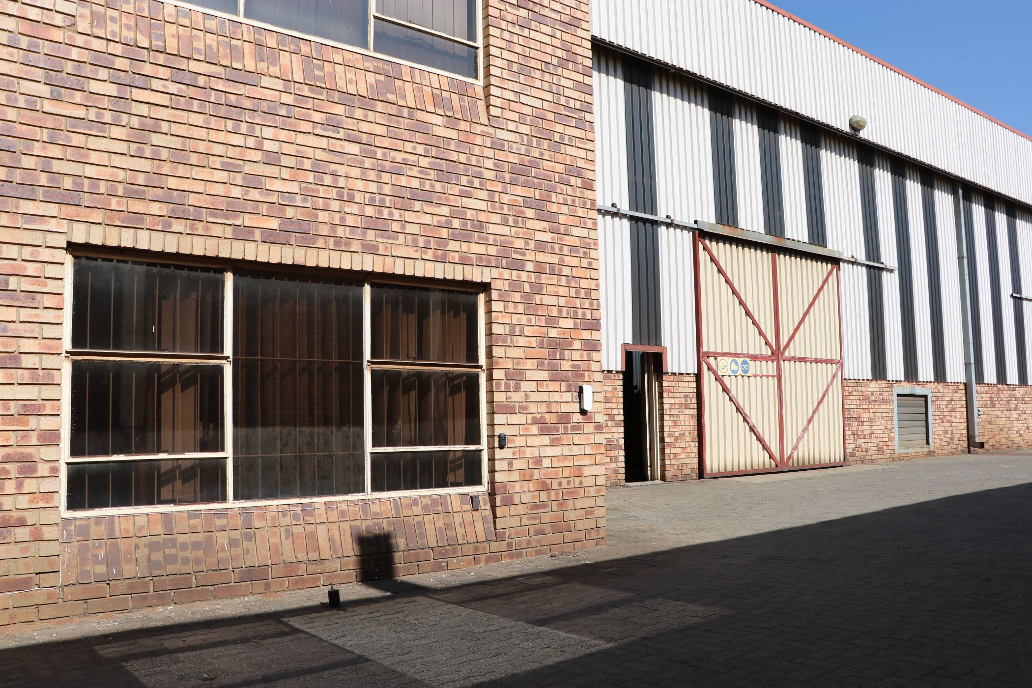 Commercial industrial property for sale in Duncanville - 1VT1664272