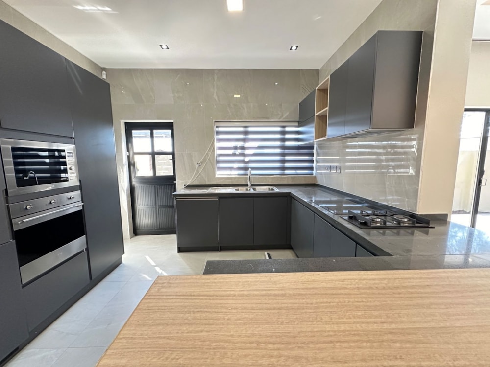 Double-storey cluster to rent in Pomona , Zimbabwe - 3ZB1718924 Double-storey cluster to rent in Pomona , Zimbabwe - 3ZB1718924