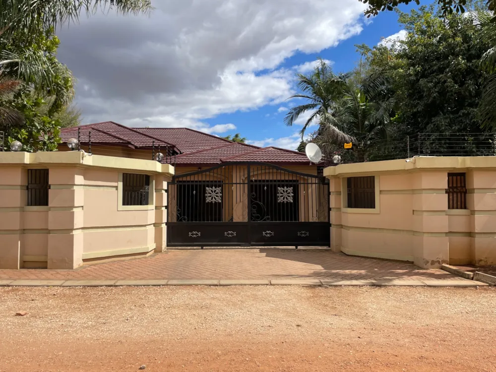 House for sale in Meanwood, Zambia - 3ZA1664299