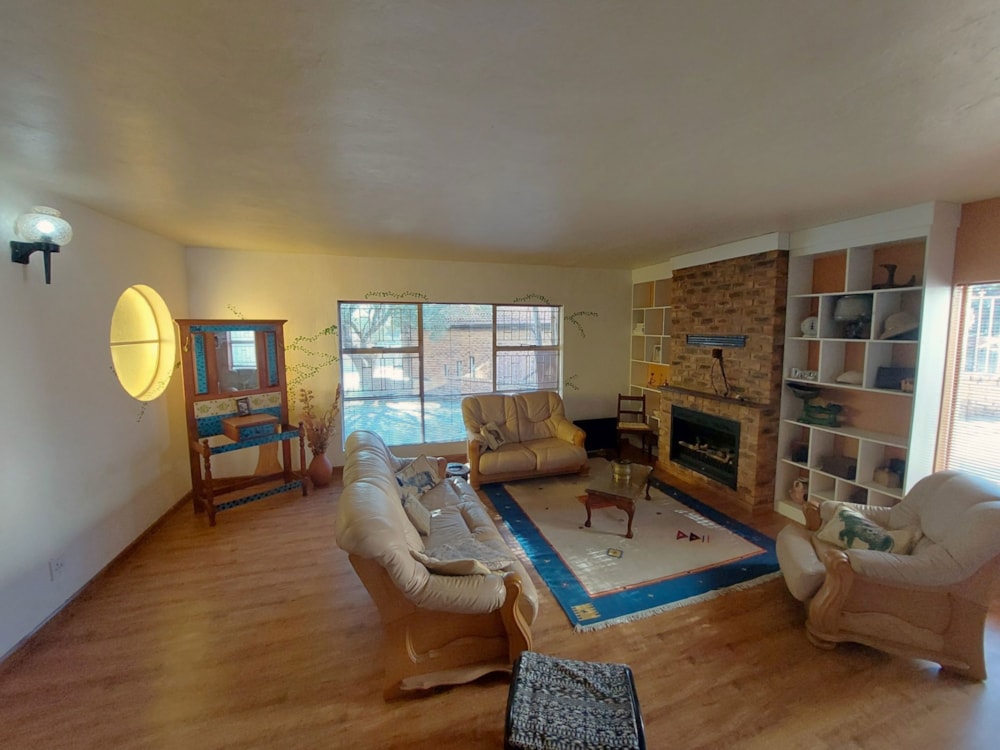 Double-storey house for sale in Overkruin - 1SP1733563