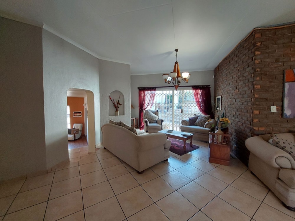 Double-storey house for sale in Overkruin - 1SP1664541 Double-storey house for sale in Overkruin - 1SP1664541