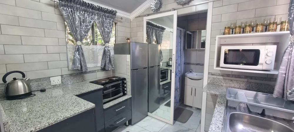 Bachelor apartment let in Kloof - 1KF1749977 Bachelor apartment let in Kloof - 1KF1749977