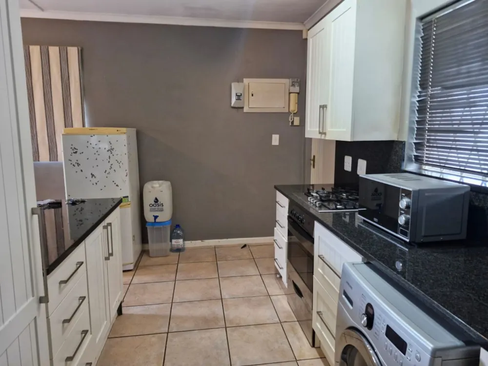 Apartment to rent in Sunnyside, Grahamstown, Makhanda - 1GC1748774