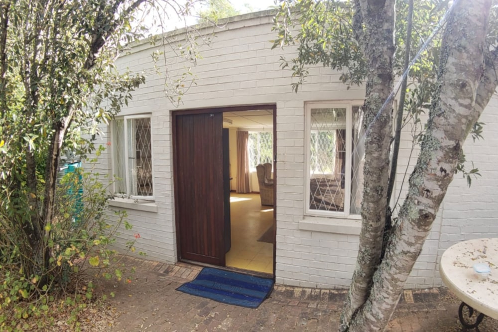 Garden apartment to rent in Kingswood - 1GC1717903 Garden apartment to rent in Kingswood - 1GC1717903