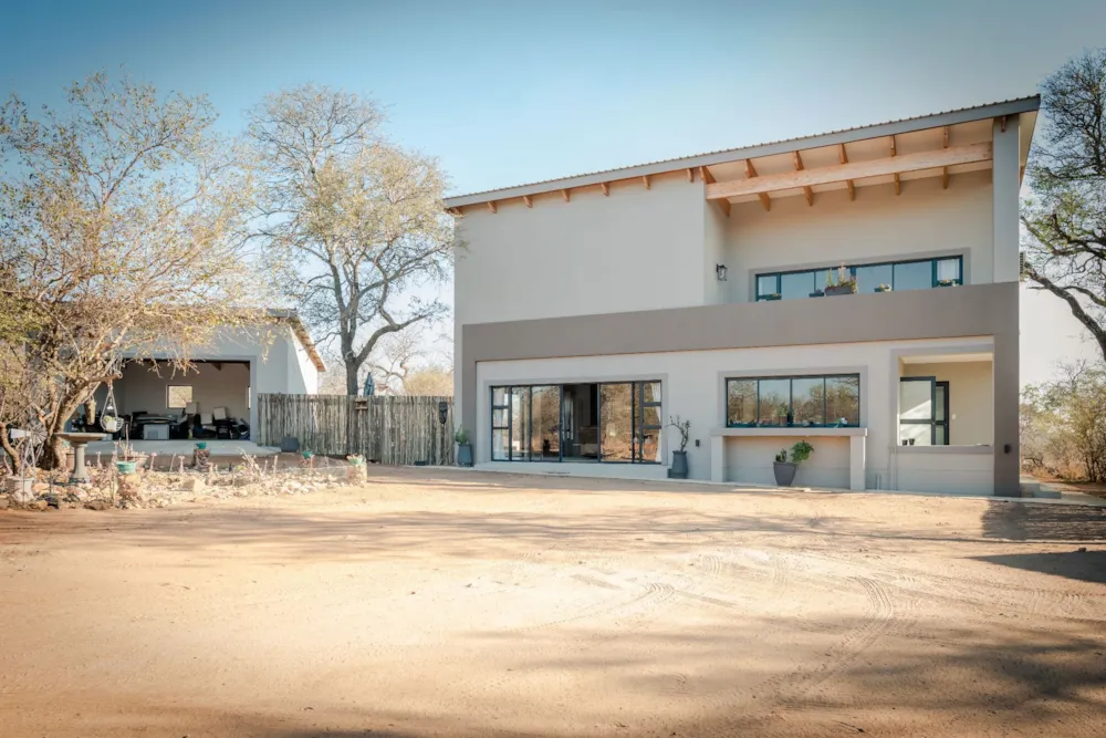 House let in Hoedspruit Wildlife Estate - 1HS1748909 House let in Hoedspruit Wildlife Estate - 1HS1748909