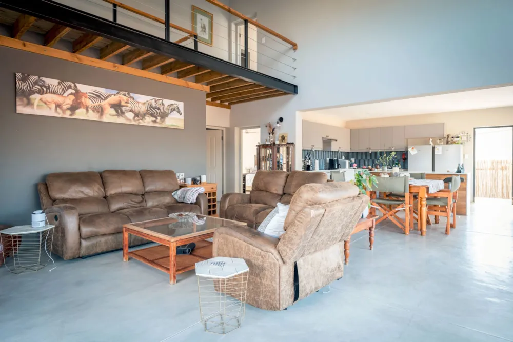 House let in Hoedspruit Wildlife Estate - 1HS1748909 House let in Hoedspruit Wildlife Estate - 1HS1748909