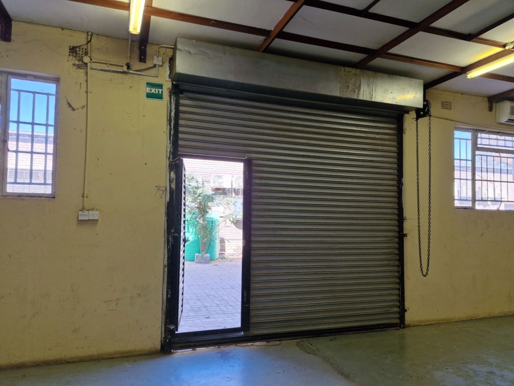 Commercial business to rent in Broadhurst, Botswana - 3BO1719023 Commercial business to rent in Broadhurst, Botswana - 3BO1719023
