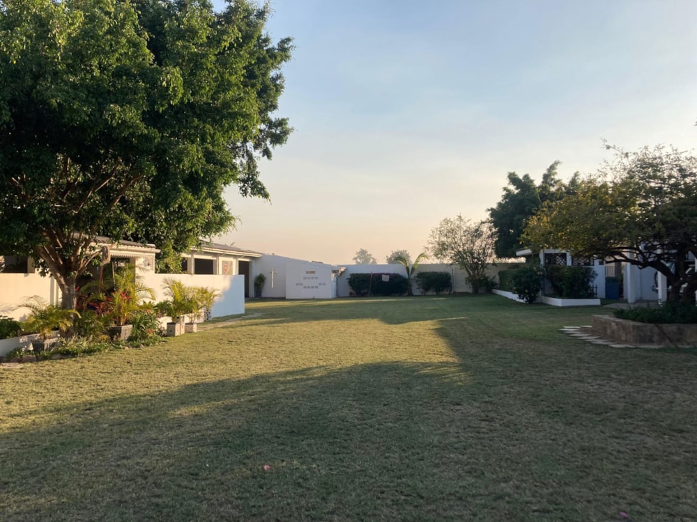 Guesthouse for sale in Matola, Mozambique - 3MQ1666425