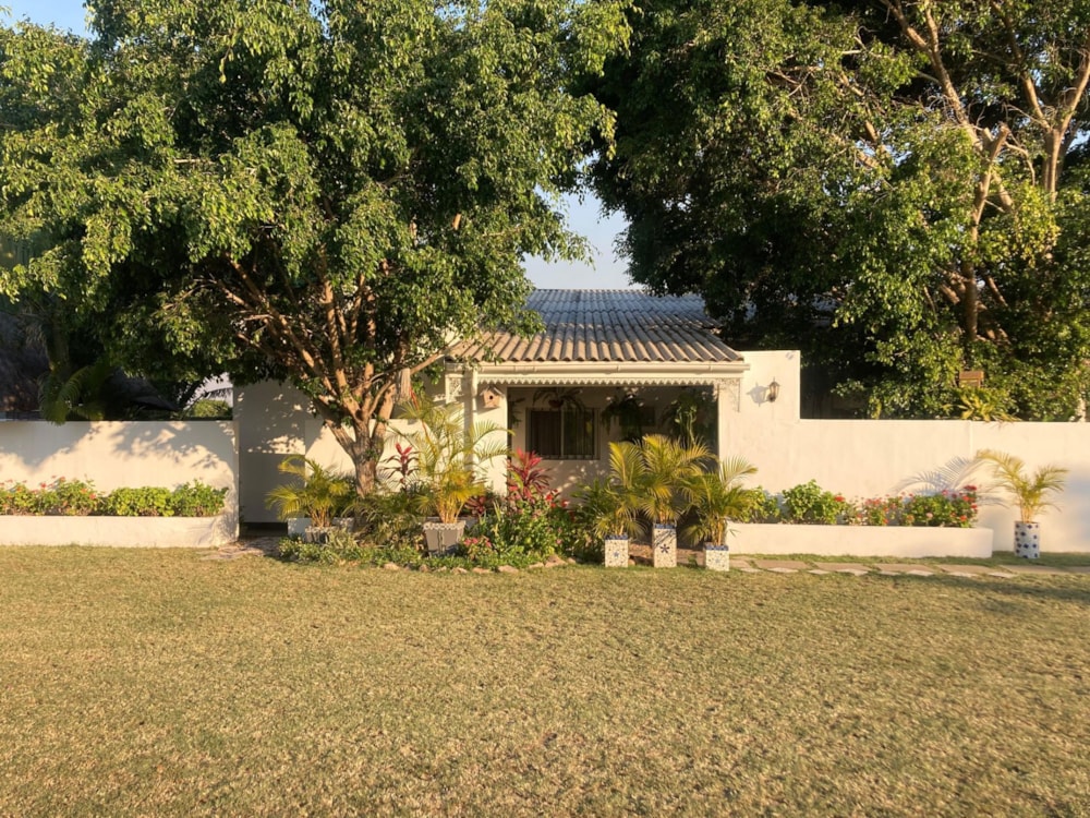 Guesthouse for sale in Matola, Mozambique - 3MQ1666425