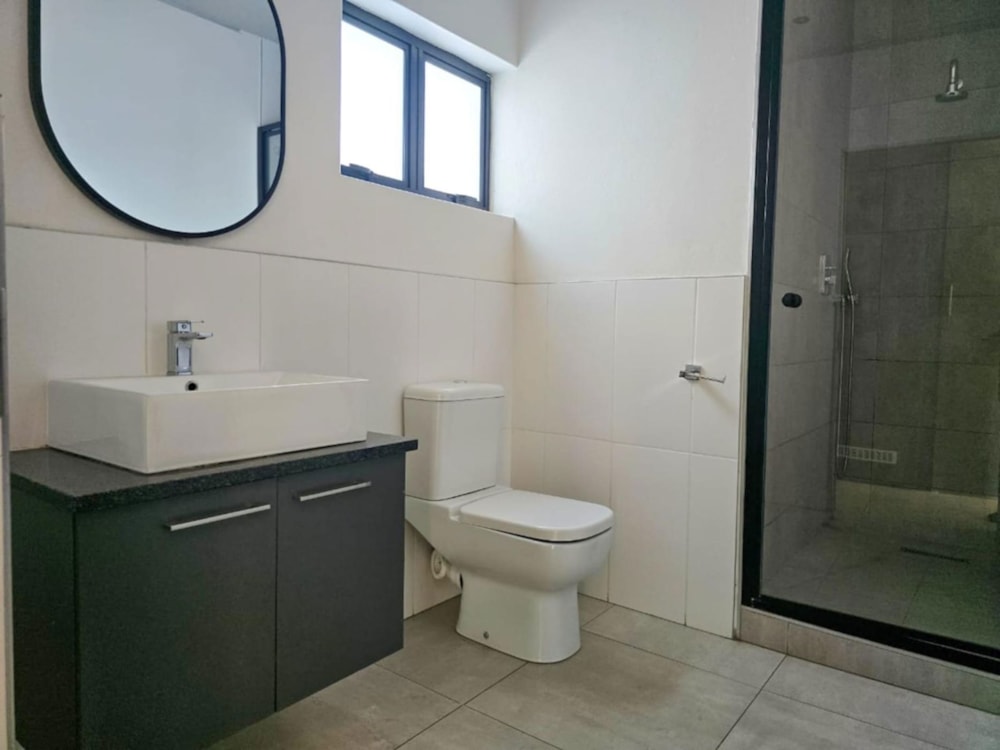 Penthouse apartment to rent in New Redruth - 1GV1722462