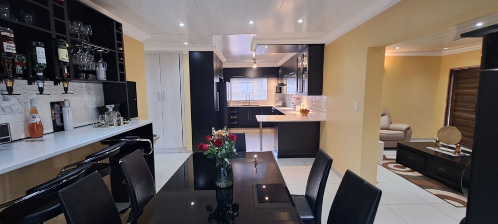 House sold in Mineralia - 1MD1665778 House sold in Mineralia - 1MD1665778