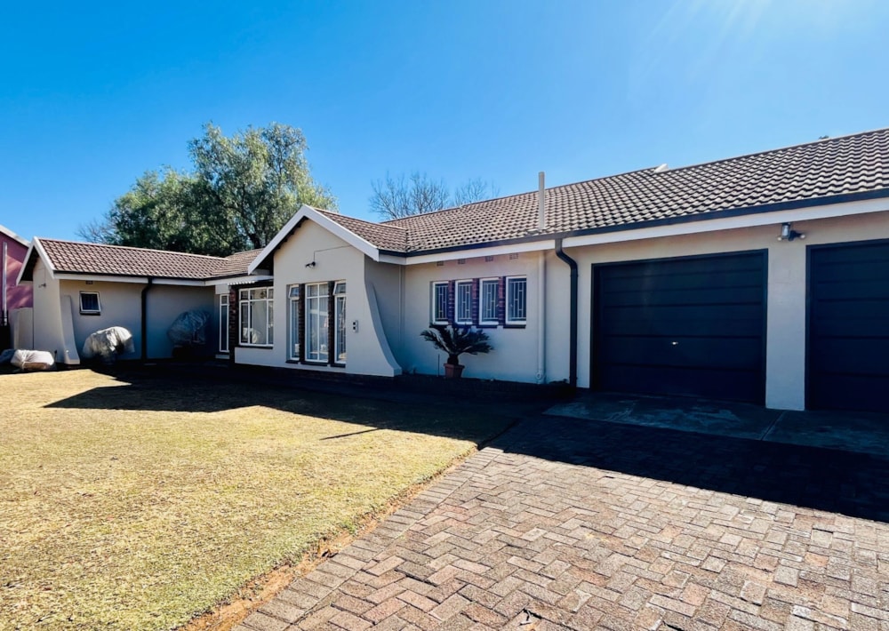 House for sale in Waldrift - 1VT1665483