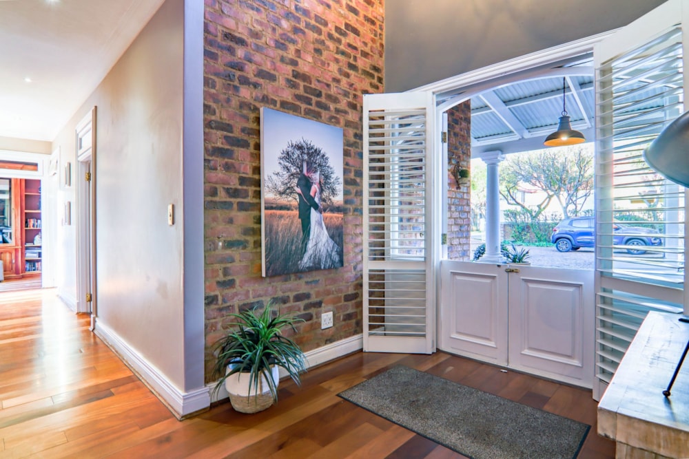 Double-storey house to rent in Southdowns Estate - CNL1712883 Double-storey house to rent in Southdowns Estate - CNL1712883