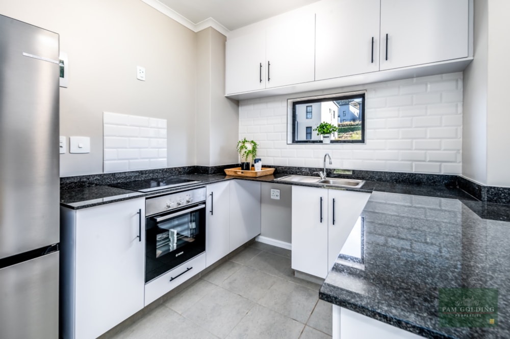 Townhouse for sale in Waterfall, Upper Highway - 1KF1665729