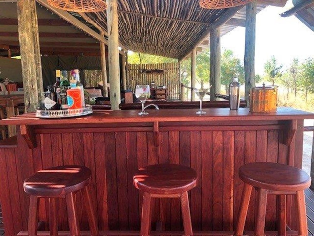 Game lodge for sale in Ngamiland West , Botswana - 3BO1665915 Game lodge for sale in Ngamiland West , Botswana - 3BO1665915