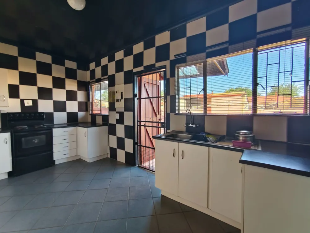 House for sale in Vanderbijlpark CW 6 - 1VT1665726 House for sale in Vanderbijlpark CW 6 - 1VT1665726