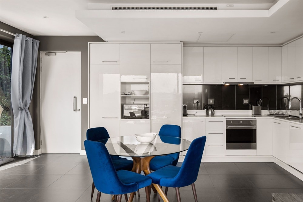 Apartment for sale in Rosebank, Johannesburg - HP1681417 Apartment for sale in Rosebank, Johannesburg - HP1681417