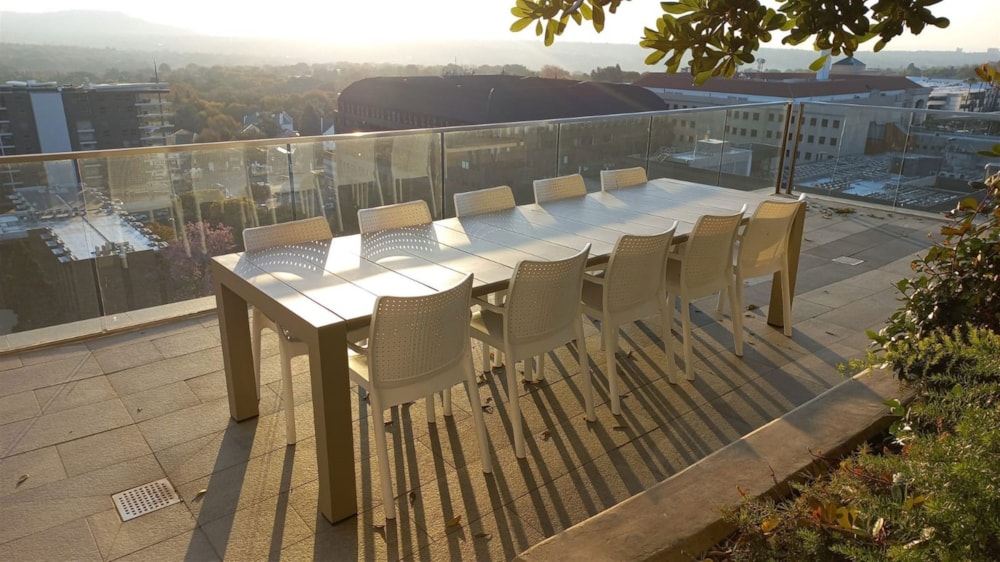 Apartment for sale in Rosebank, Johannesburg - HP1681417 Apartment for sale in Rosebank, Johannesburg - HP1681417