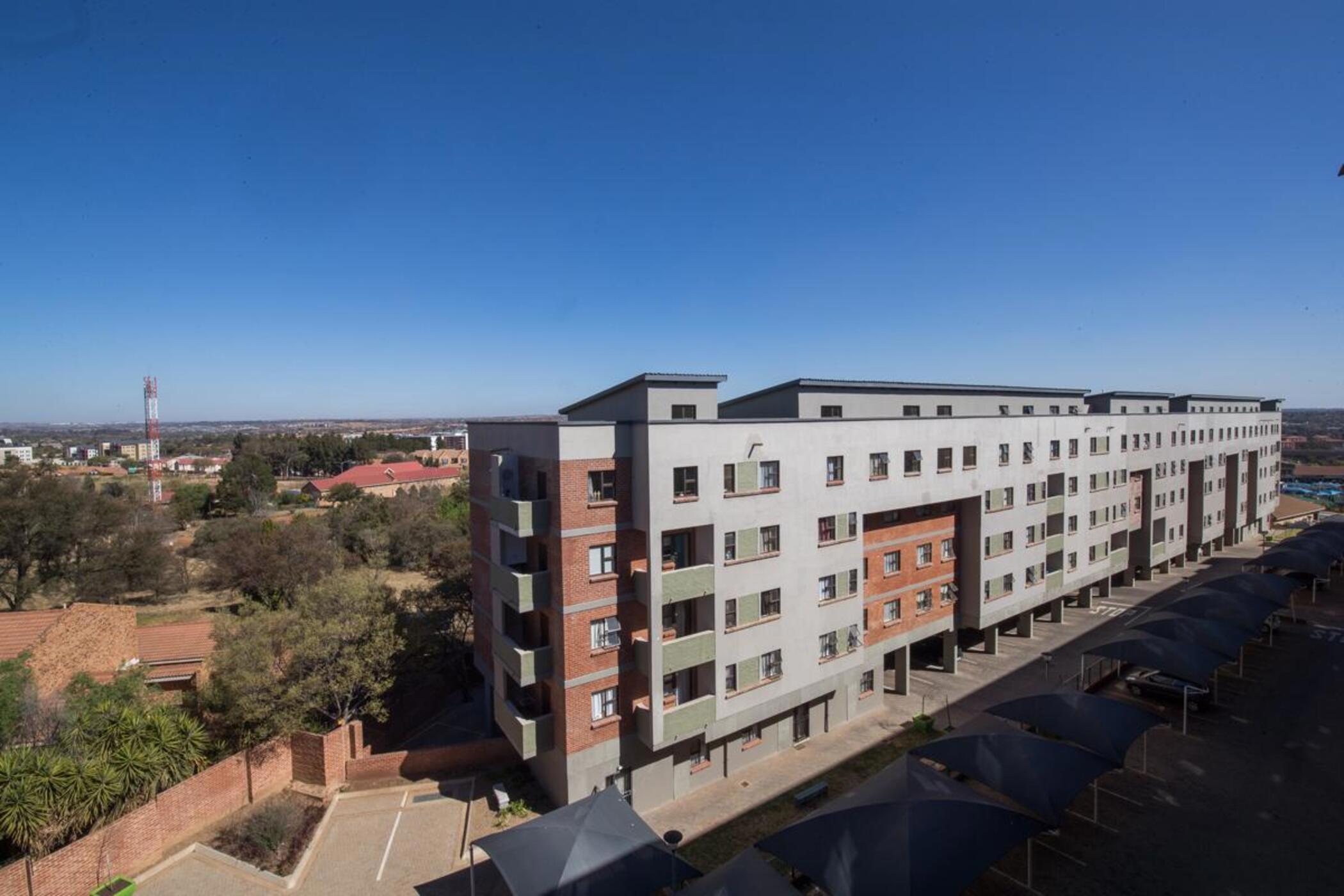 Apartment for sale in Die Hoewes - CN1666078