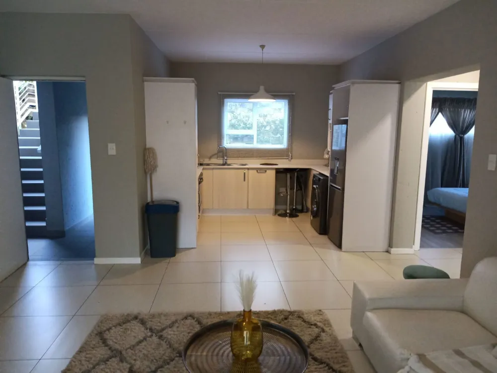 Apartment to rent in Paulshof - FYL1747756 Apartment to rent in Paulshof - FYL1747756