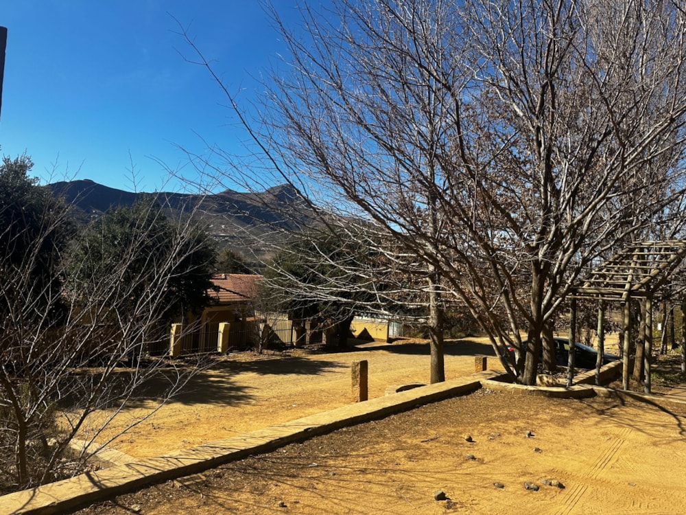 Commercial Building sold in Clarens - 1CS1666037 Commercial Building sold in Clarens - 1CS1666037