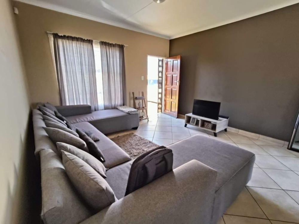 Townhouse for sale in Riversdale, Meyerton - 1VT1666166 Townhouse for sale in Riversdale, Meyerton - 1VT1666166