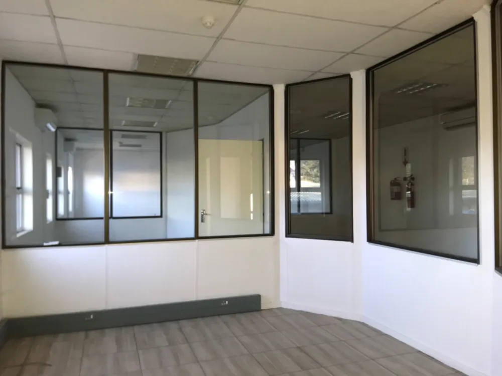 Commercial industrial property to rent in Commerce Park, Botswana - 3BO1668407 Commercial industrial property to rent in Commerce Park, Botswana - 3BO1668407