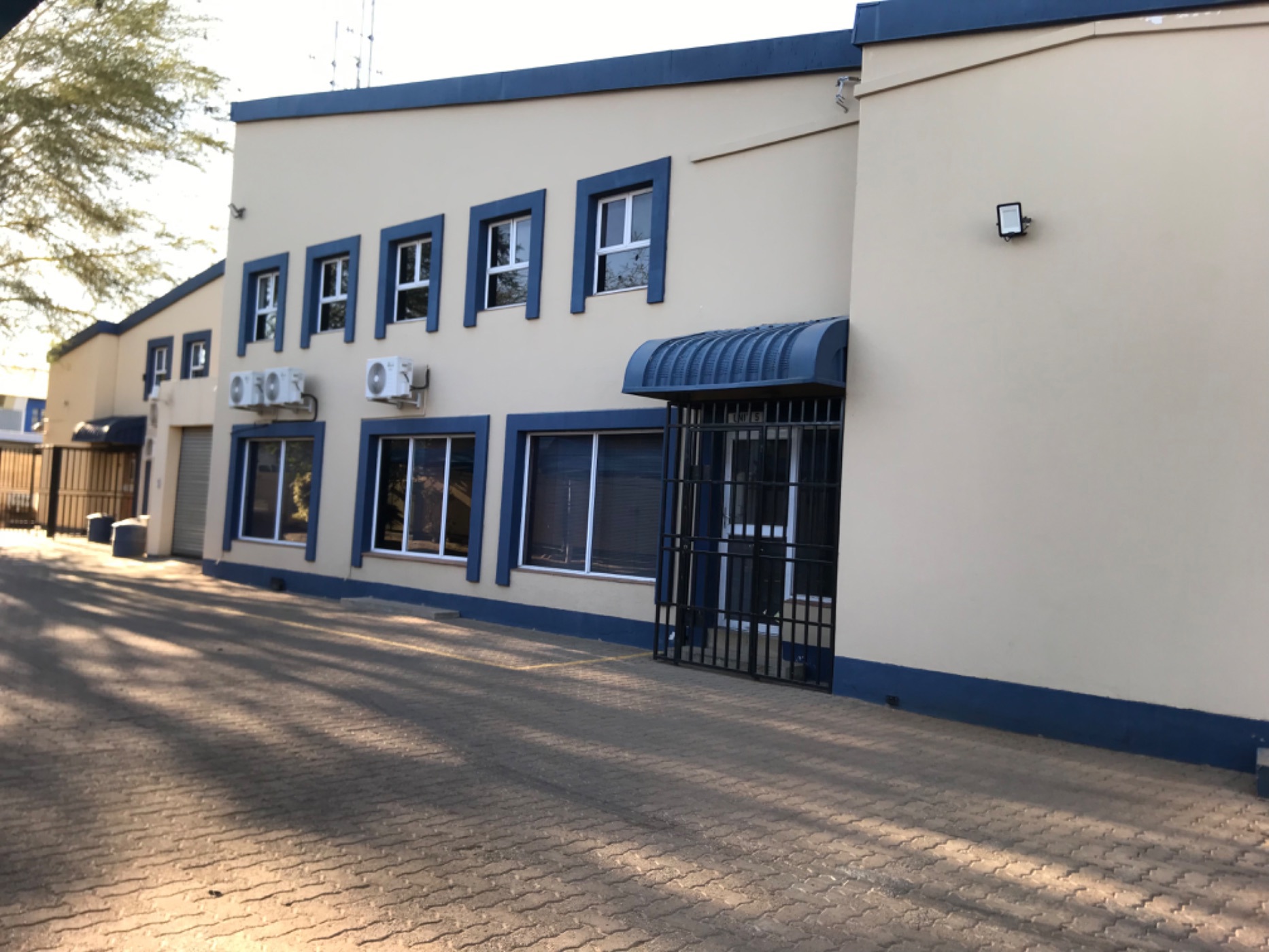 Commercial industrial property to rent in Commerce Park, Botswana - 3BO1668407