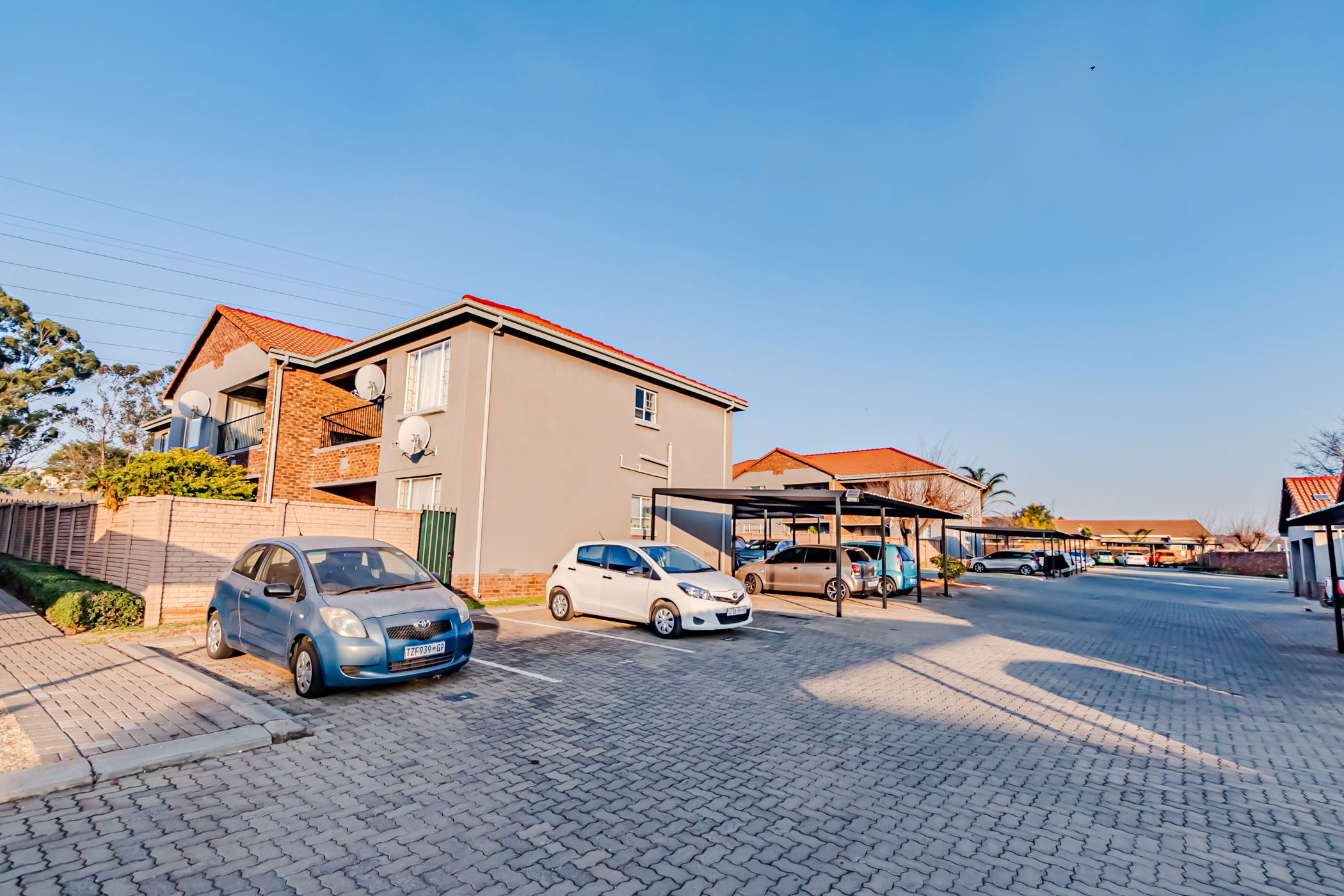 Townhouse for sale in Pierre van Ryneveld - CN1666555