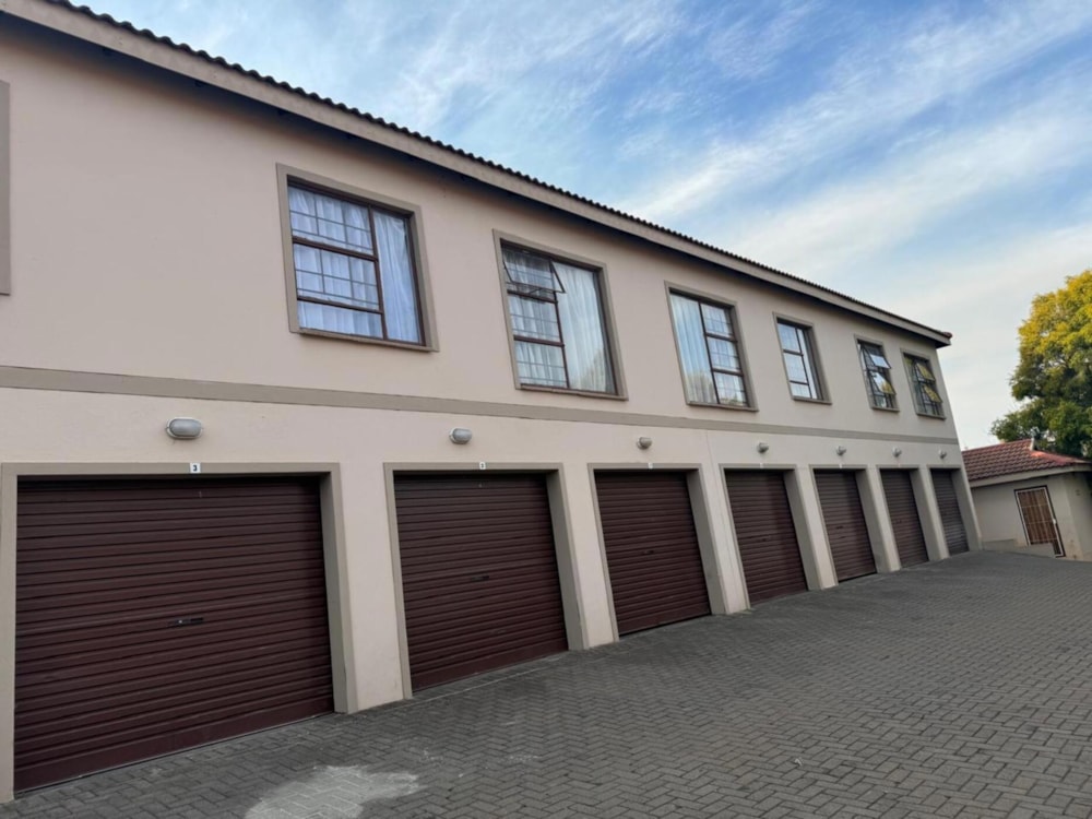 Apartment for sale in Sunnyridge, Newcastle - 1NW1666584 Apartment for sale in Sunnyridge, Newcastle - 1NW1666584