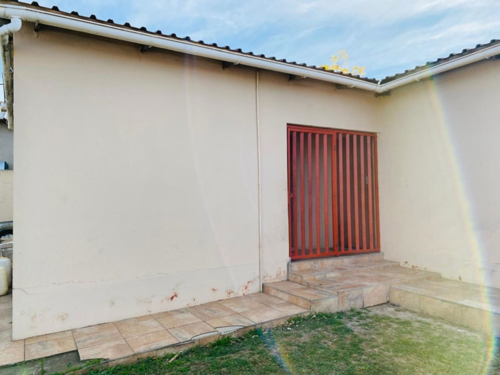 House sold in Northcrest - 1MH1666771 House sold in Northcrest - 1MH1666771