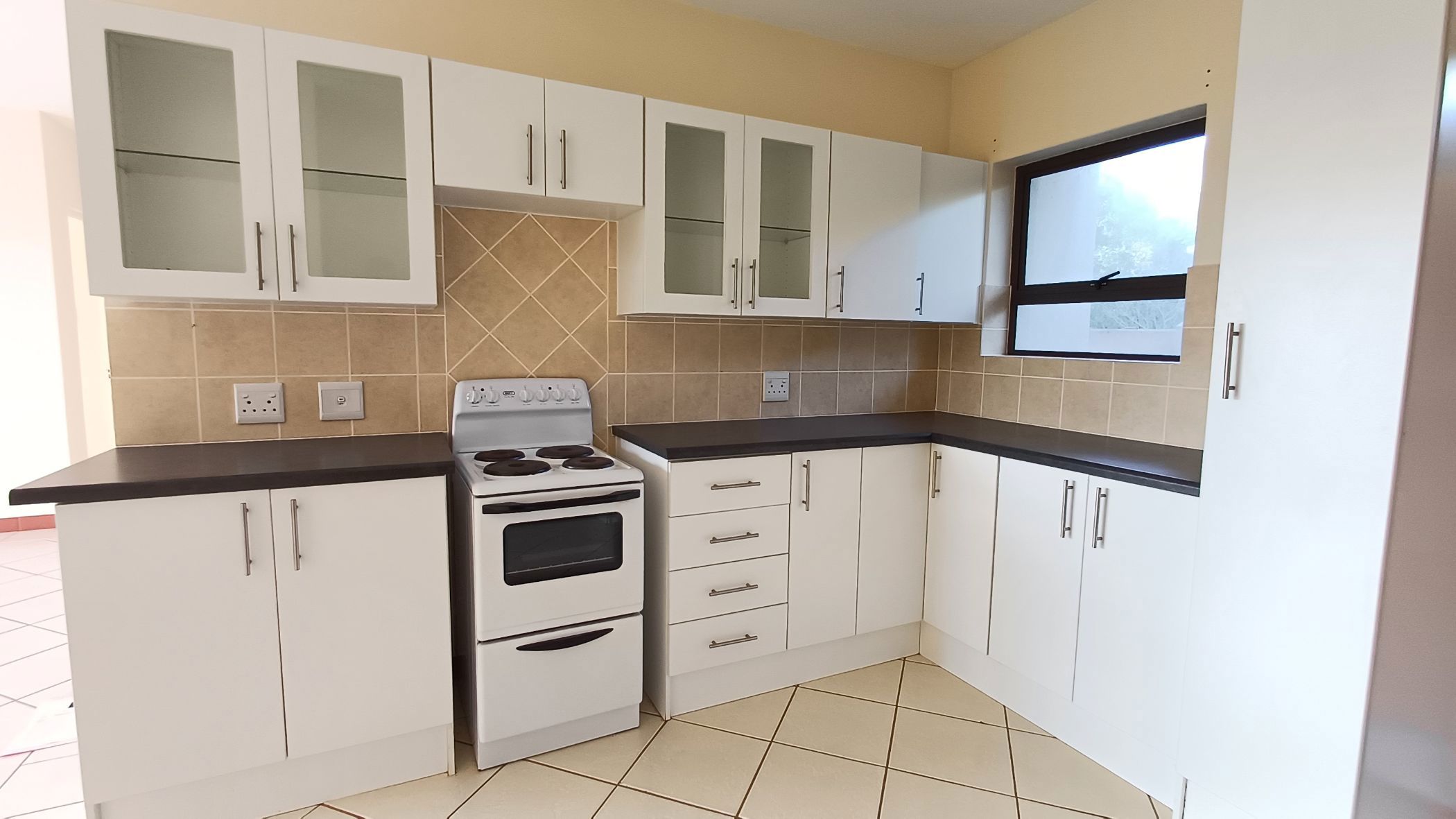 Apartment let in Paradise Beach, Jeffreys Bay - 1JF1666754
