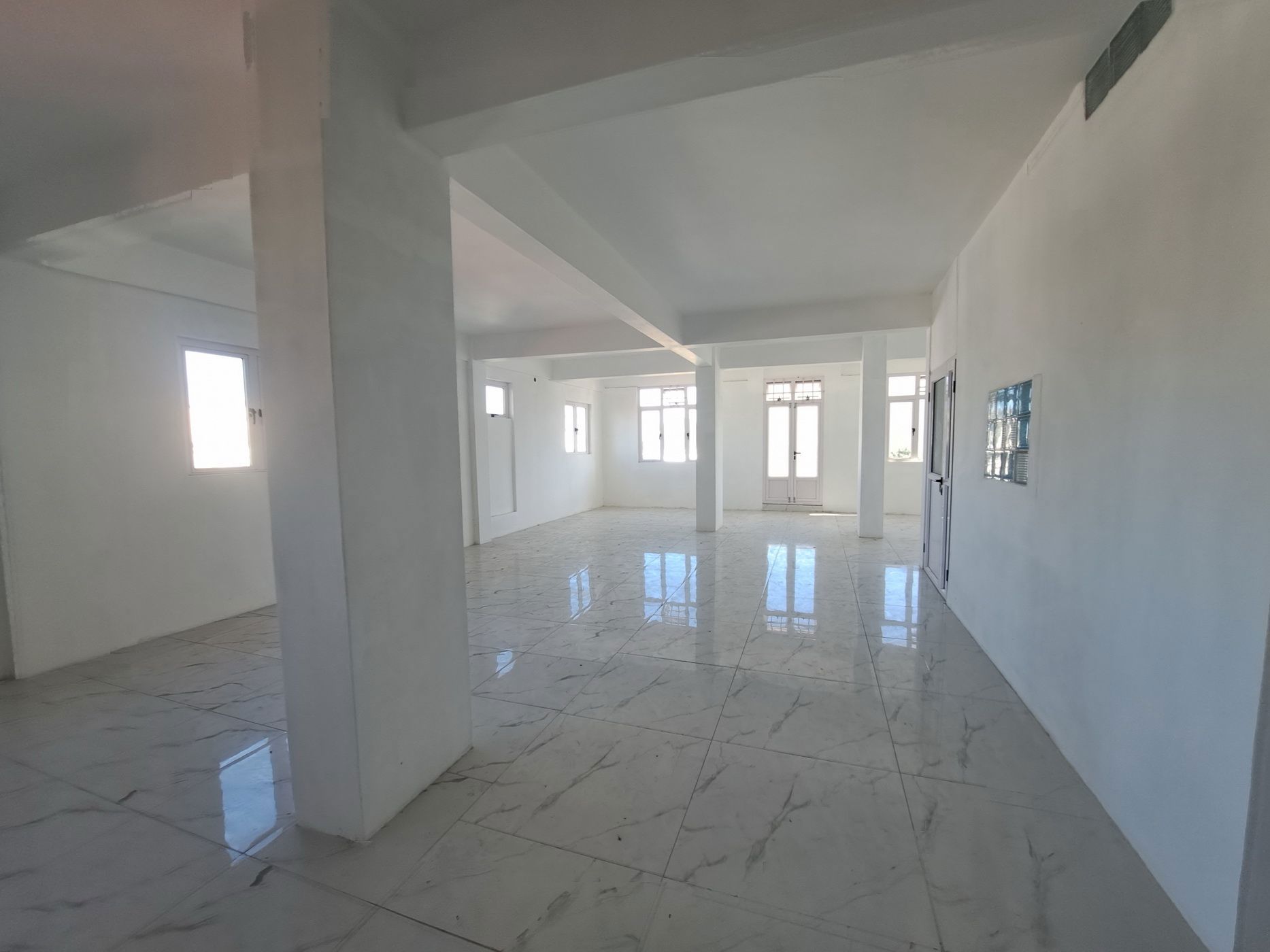 Commercial office to rent in Rose Hill, Mauritius - MUR1666935