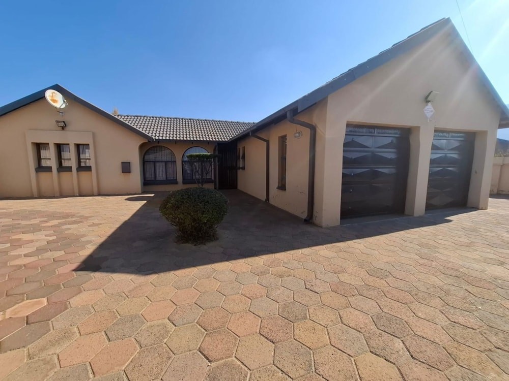 House for sale in Phuthaditjhaba - 1BTH1668558 House for sale in Phuthaditjhaba - 1BTH1668558