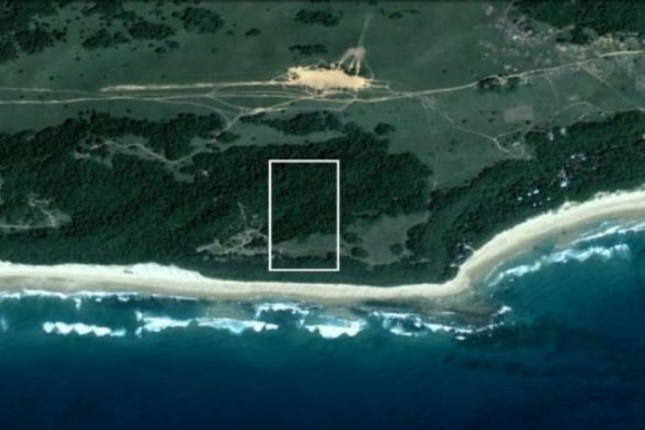 Beach resort for sale in Ponta Malongane, Mozambique - 3MQ1666994