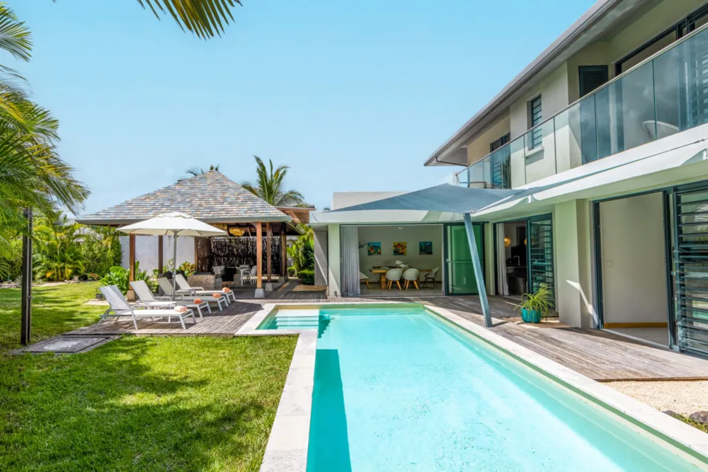 Security complex home for sale in Tamarin, Mauritius - MUR1667040 Security complex home for sale in Tamarin, Mauritius - MUR1667040