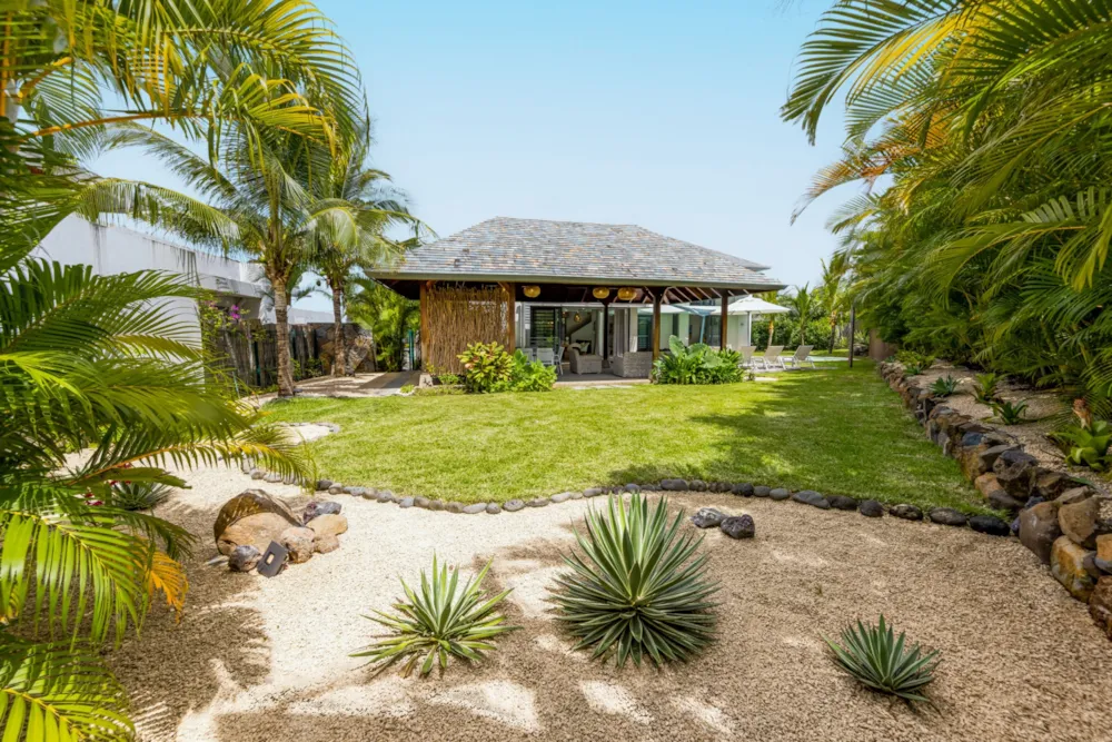 Security complex home for sale in Tamarin, Mauritius - MUR1667040 Security complex home for sale in Tamarin, Mauritius - MUR1667040